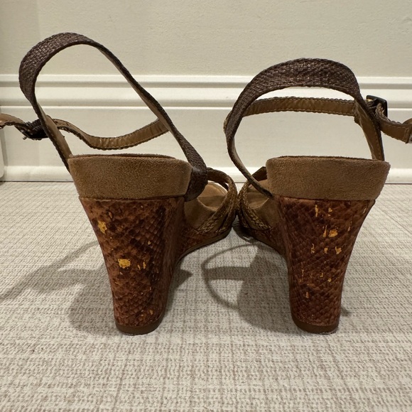 Aerosoles Brown and Gold Wedge Sandals, Size 11 - Picture 2 of 4